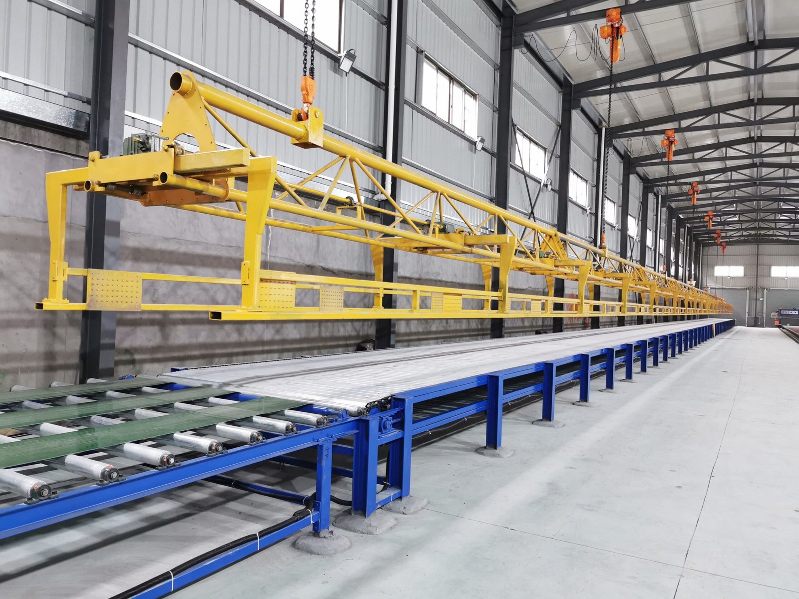 Pince pour convoyeur à mousse